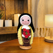 🔥 LIMITED TIME OFFER - Catholic Mini Crochet Dolls Collection – Handmade 4.8 Inch with Wooden Base