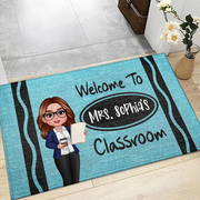 Teacher Crayon Welcome To Classroom - Personalized Doormat - Back To School Gift For Teacher, Educator, Kindergarten, Preschool, Pre K, Paraprofessional